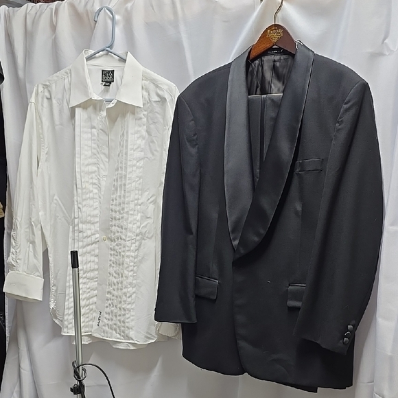 Jos. A. Bank Black Tuxedo Blazer Elegant Formal Wear ((Size-46R)